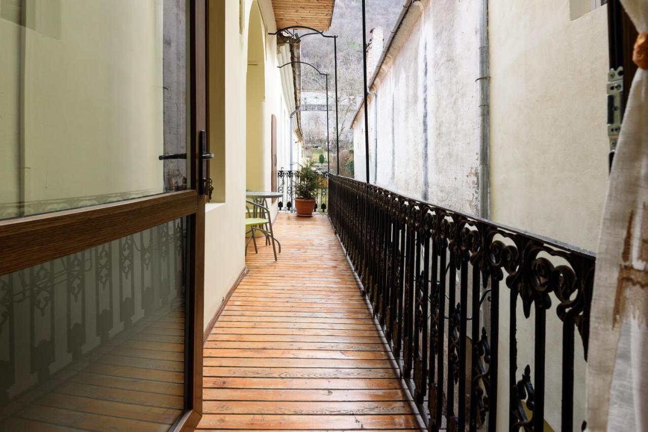 Old Town Story House * בראשוב